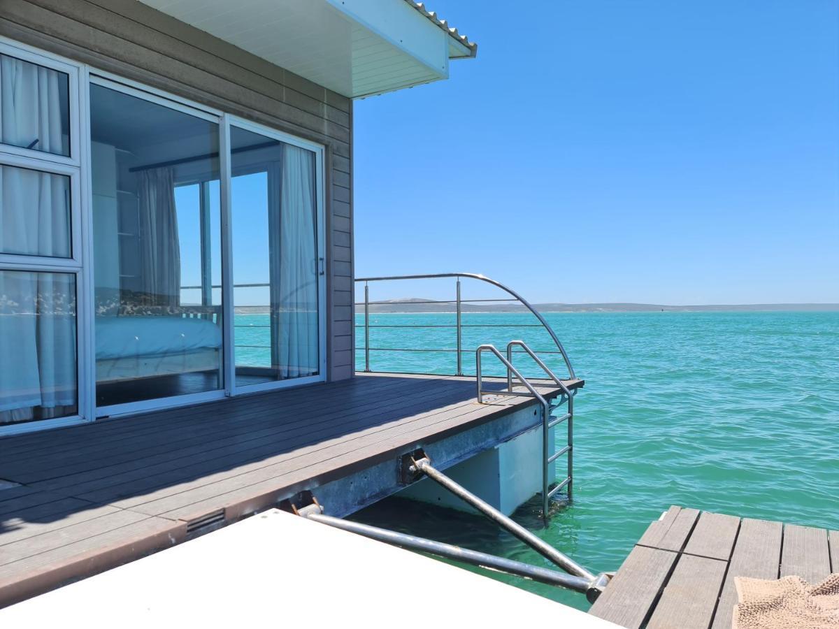 Kraalbaai Lifestyle House Boats Hotel Langebaan Exterior photo