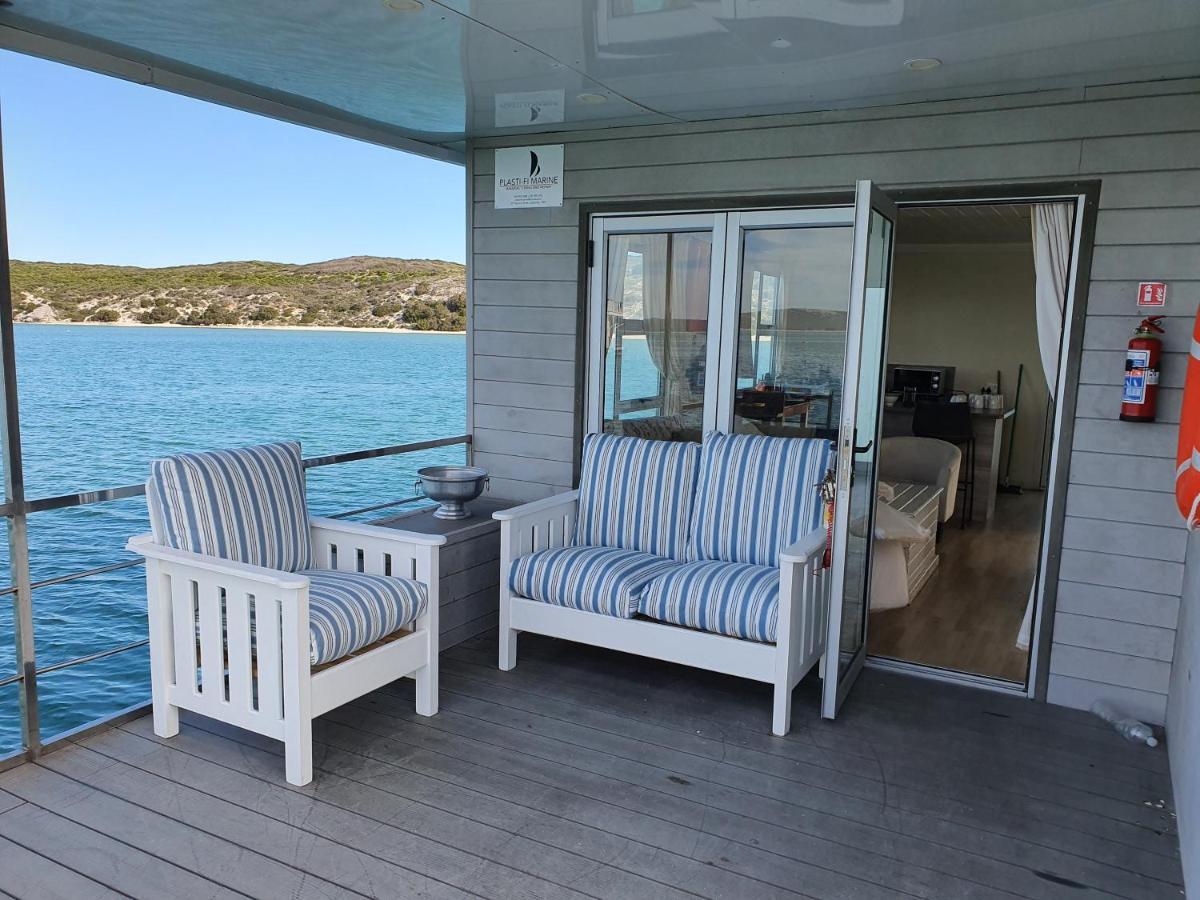 Kraalbaai Lifestyle House Boats Hotel Langebaan Exterior photo