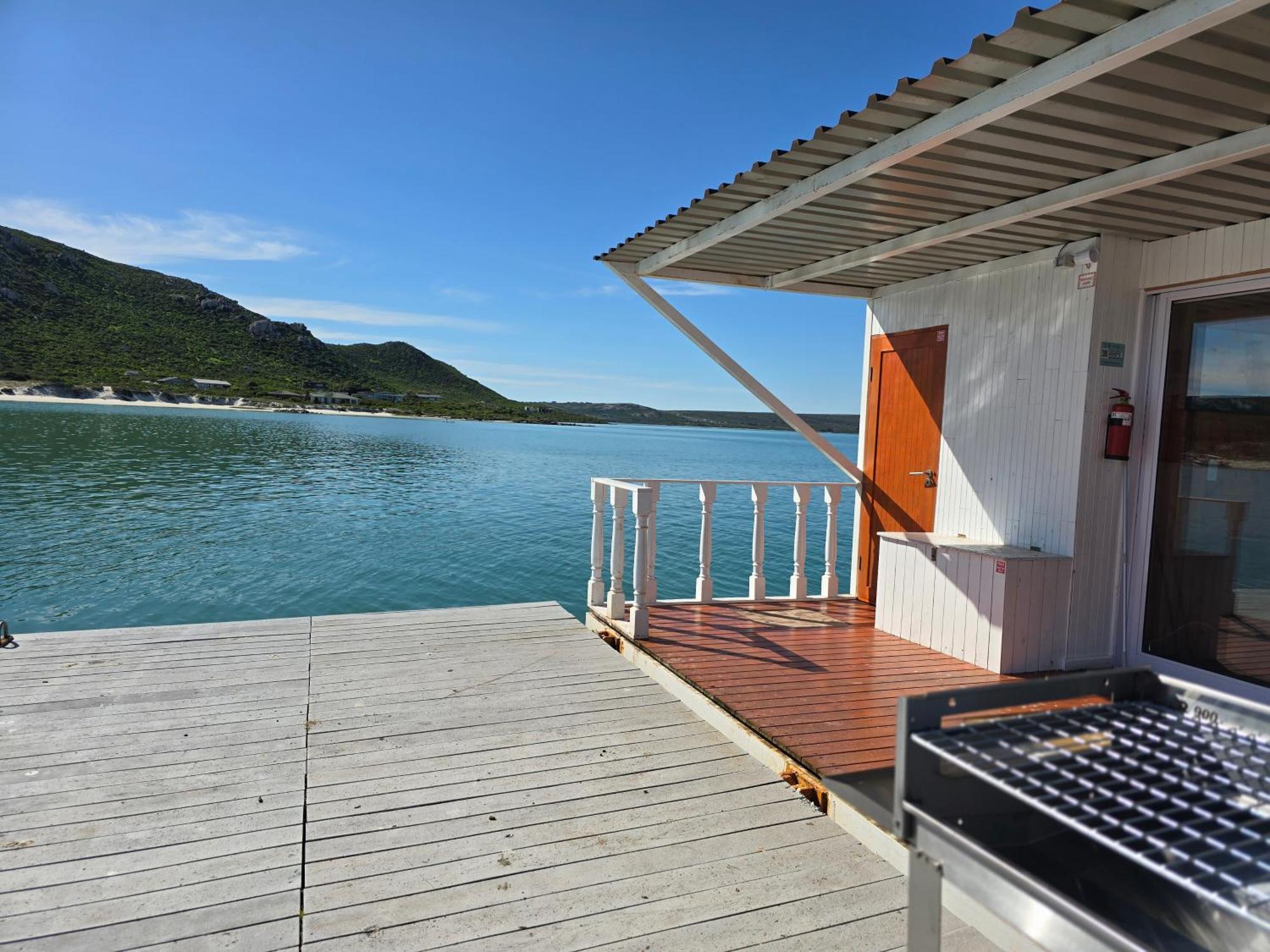 Kraalbaai Lifestyle House Boats Hotel Langebaan Exterior photo