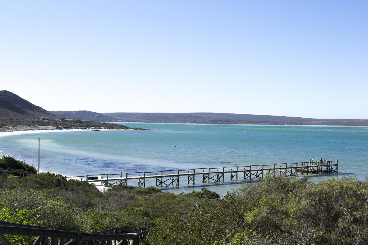 Kraalbaai Lifestyle House Boats Hotel Langebaan Exterior photo