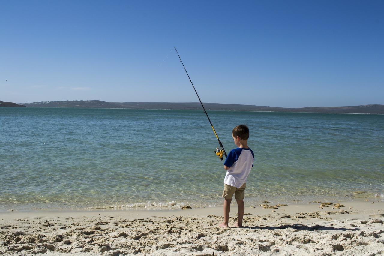 Kraalbaai Lifestyle House Boats Hotel Langebaan Exterior photo